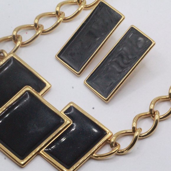 Monet Signed Designer Black Enamel Modernist Rectangular Necklace Set - Picture 3 of 11
